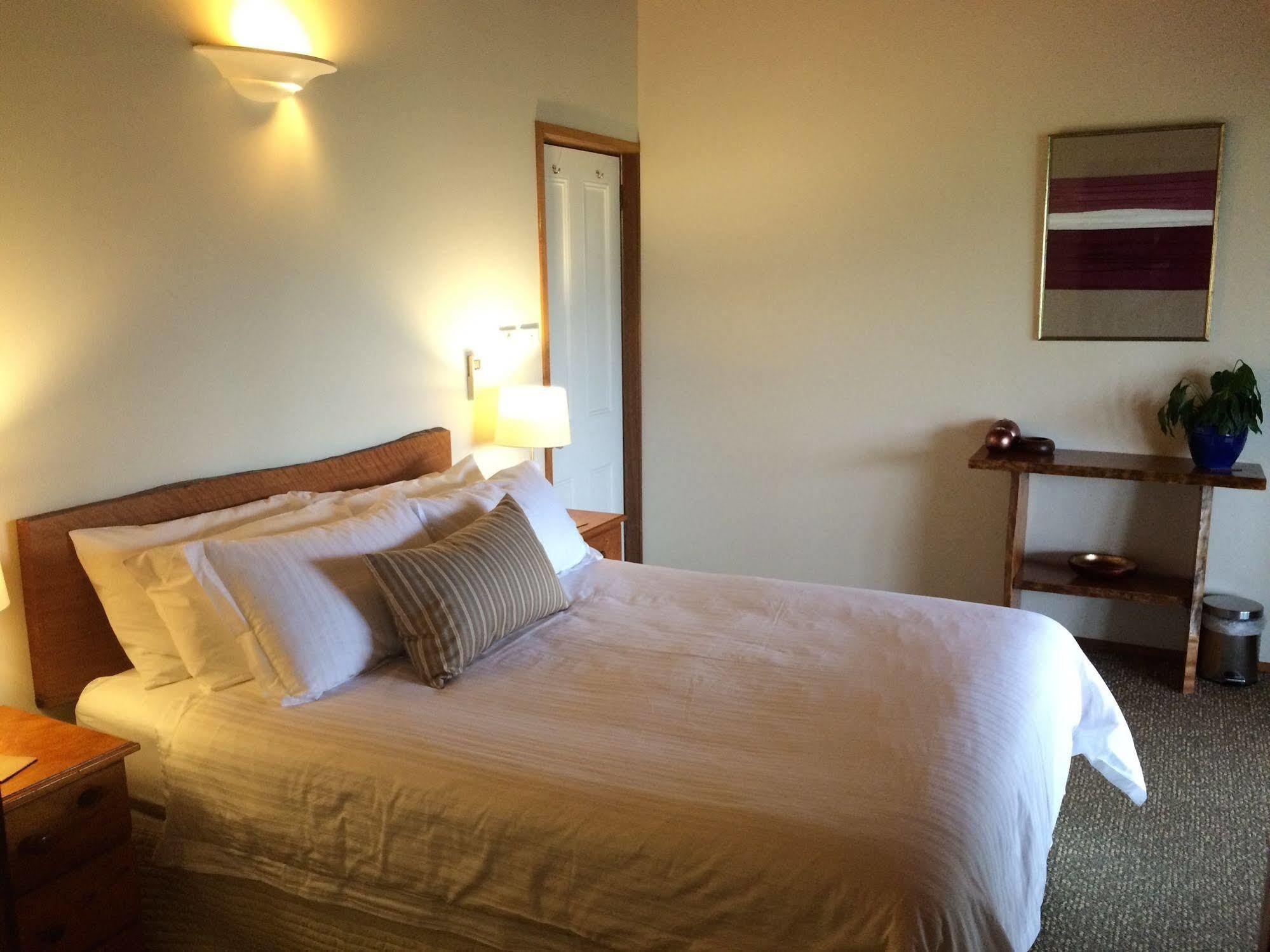 Crystal Creek ヒルクレスト マウンテン ビュー リトリート Bed & Breakfast エクステリア 写真